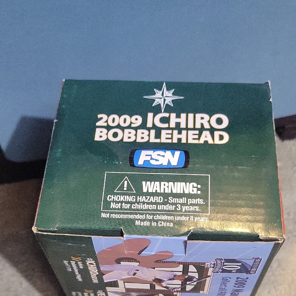 2009 Ichiro Bobblehead - Picture 5 of 7